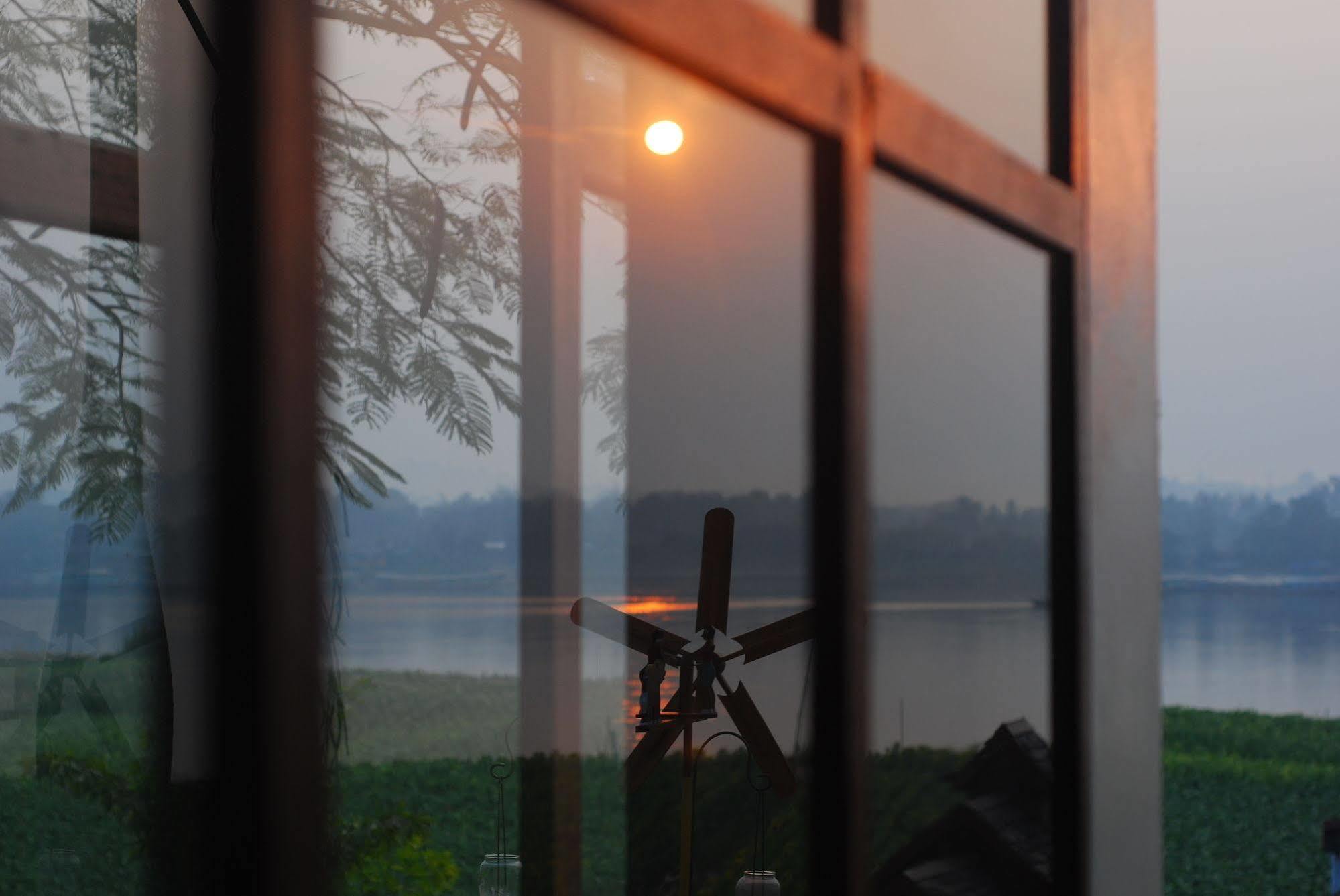 Gin'S Maekhong View Hotel Chiang Saen Exterior foto